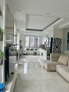 Bán nhà Nguyễn Chí Thanh, thang máy, oto đỗ ngõ, cực nông, 2 thoáng, 46m2, 6 tầng, 9.5 tỷ bán
